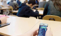 Okullarda Radikal Karar: Akıllı Telefon ve Tablet Yasaklanıyor