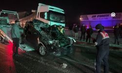 14 Aracın Karıştığı Zincirleme Trafik Kazası: 2'si Ağır 7 Yaralı