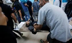 Gazze'de Şehit Sayısı 32 Bin 490'e Yükseldi