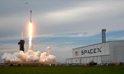 SpaceX, uzaya 22 Starlink uydusu fırlattı