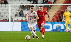 Gaziantep FK İle Antalyaspor Maçında İlk Yarı Sona Erdi