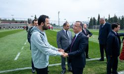 Vali Çeber’den Gaziantep Futbol Kulübüne Ziyaret!