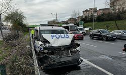 Polis Aracı ile Servis Minibüsü Çarpıştı: 4 Yaralı