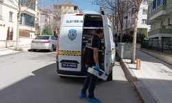 Cezaevi Firarisi, Eşini Öldürmek İçin Gittiği Evde Polisi Görünce Kendini Vurdu!