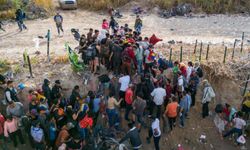 ABD-Meksika Sınırında Göçmen Krizi Devam Ediyor