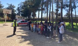 Gaziantep’te İlkokul Öğrencilerine Temel Trafik Eğitimi Verildi