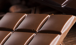 Ünlü Çikolata Markasında Plastik Parçalar Tespit Edildi