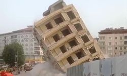 Gaziantep’te Ağır Hasarlı Bina Çöktü!