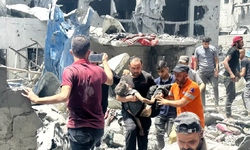 İsrail Gazze'yi yine bombaladı: Çok sayıda ölü ve yaralı var