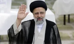 İran Cumhurbaşkanı Reisi İçin 1 Günlük Yas İlan Edildi