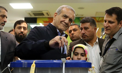 İran seçimleri: Seçim ikinci tura kaldı