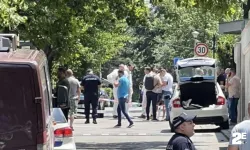 Sırbistan'daki İsrail Büyükelçiliği Önünde Oklu Saldırı