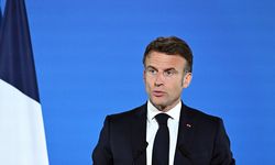 Fransa Cumhurbaşkanı, aşırı sağ konusunda uyardı