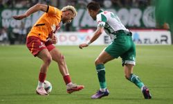 Trendyol Süper Lig: Konyaspor: 1 - Galatasaray: 1 (İlk yarı)