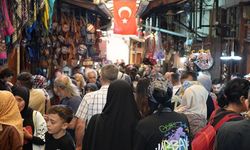 Gaziantep'e gelen gurbetçiler esnafın yüzünü güldürdü