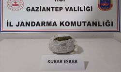 Gaziantep'te yolcu otobüsündeki valizde esrar ele geçirildi