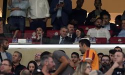 Bakan Osman Aşkın Bak, Galatasaray - PAOK maçını takip etti