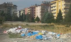 Gaziantep’te bazı boş araziler çöplük oldu