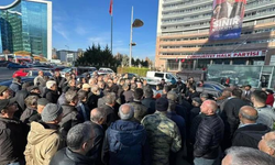 CHP Genel Merkezi Önünde Ekrem İmamoğlu Protestosu