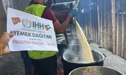 İHH Gaziantep hayır çarşısı gelirleri Gazze’ye destek oldu