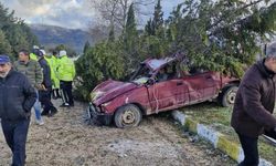 Çaldığı kamyonetle kaza yaptı, başka bir aracı çalarak kaçtı