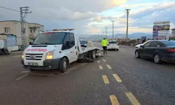 Gaziantep İslahiye’de Trafik Kazası: Motosiklet kamyonetle çarpıştı! Ölü ve yaralı var