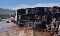 Gaziantep – Nurdağı yolunda feci kaza! Tır devrildi