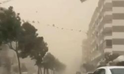Fırtına sürücülere zor anlar yaşattı