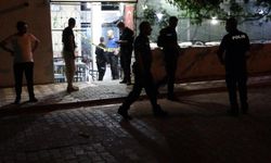 Husumetlisini kıraathanede oyun oynarken pompalı tüfekle yaraladı