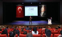 Ajet Genel Müdürü Kerem Sarp, UFEST Gaziantep’te öğrencilerle buluştu