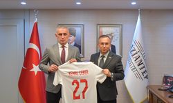 Vali Çeber’den futbolseverlere müjde! Milli maç Gaziantep’te oynanacak