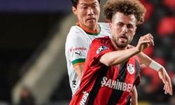 Gaziantep FK Alanyaspor Karşılaşmasında İlk Yarı Eşitlikle Sona Erdi