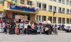 Gaziantep’te Atık Malzemelerle Kıyafetler Hazırlandı