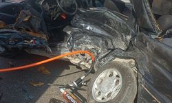 Gaziantep'te iki otomobilin çarpışması sonucu 1 kişi öldü
