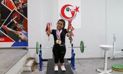 Paralimpik sporcu yüzmedeki başarısını halterde de sürdürmek istiyor