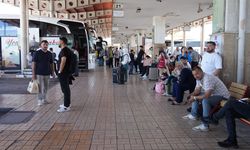 Gaziantep otogarında Kurban Bayramı yoğunluğu