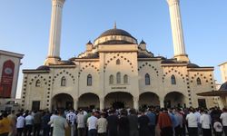 Gaziantep'te bayram namazında camiler doldu taştı