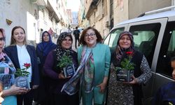 Şahin, Gazi şehirlilerle bayramlaştı