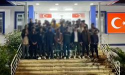 Bakan Yerlikaya açıkladı! Göçmen kaçakçılarına Gaziantep merkezli 51 ilde operasyon!