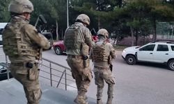 Gaziantep’te silah kaçakçılarına operasyon! İşte o anlar…