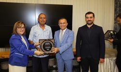 Gaziantep’in sevilen bürokratı Dr. Serdar Tolay onurlandırıldı!
