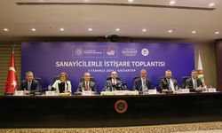 Bakan Kacır, Gaziantep'te sanayicilerle istişare toplantısında konuştu