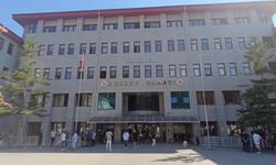 Baklava kutusunda rüşvet operasyonunda: Hakim kararı açıkladı