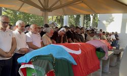 Son yolculuğuna evladıyla yan yana uğurlandı
