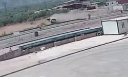 Gaziantep’te kontrolden çıkan araç taklalar attı! Video…