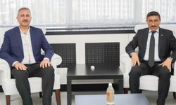 AK Parti Grup Başkanvekili Gül’den Rektör Akman’a ziyaret! Akademik başarı bölgesel kalkınma için önemli