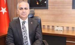 Gaziantep Üniversitesi Rektörü Doğan X gündeminde! Öğrencinin yanında