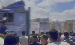 İsrailli çeteler Gazze’ye yardım getiren tırları yağmaladı!