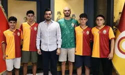 Galatasaray 7 futbolcuya imza attırdı! Resmi açıklandı
