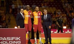 Galatasaray’da imzalar atıldı! Tören düzenlendi